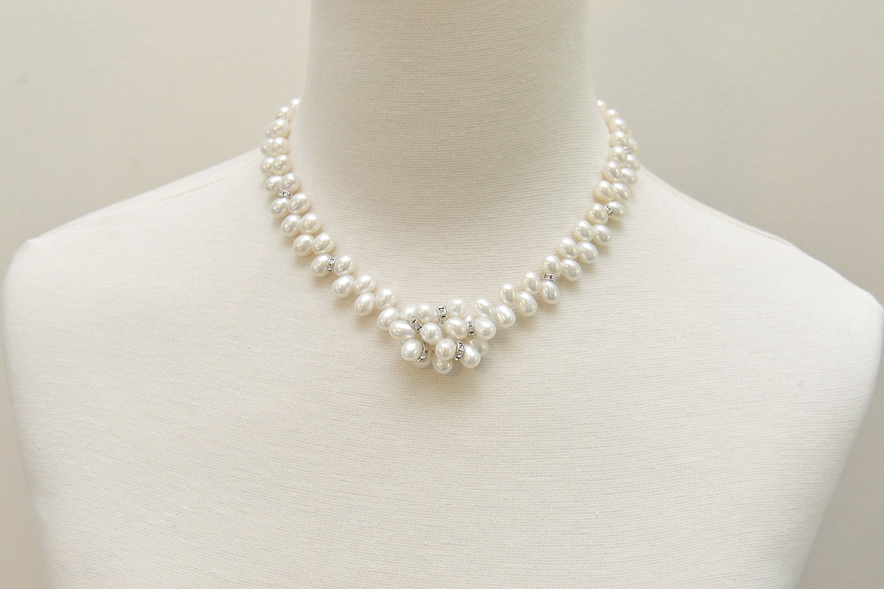 Pearl Knot-Gold Or Silver